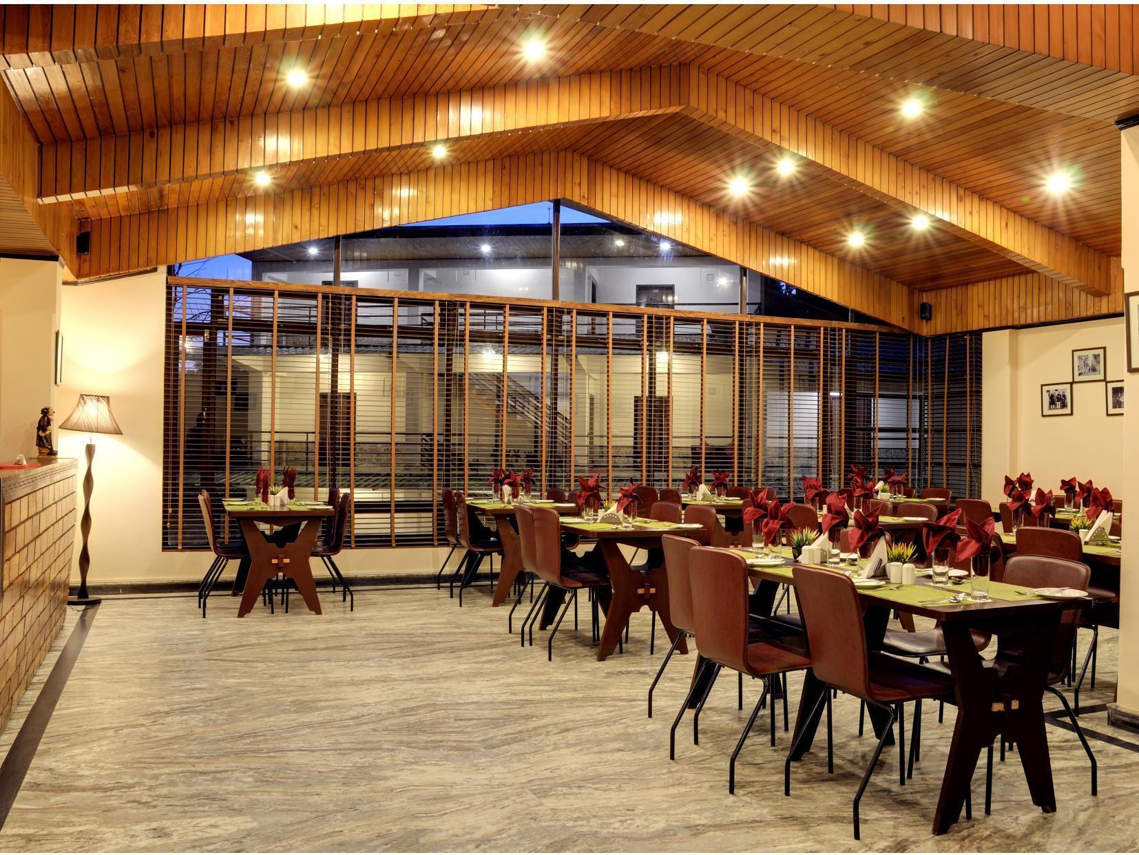 Summit Norling Resort & Spa Гангток Екстериор снимка
